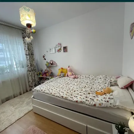 Lägenhet Piata Marasti - 3 *